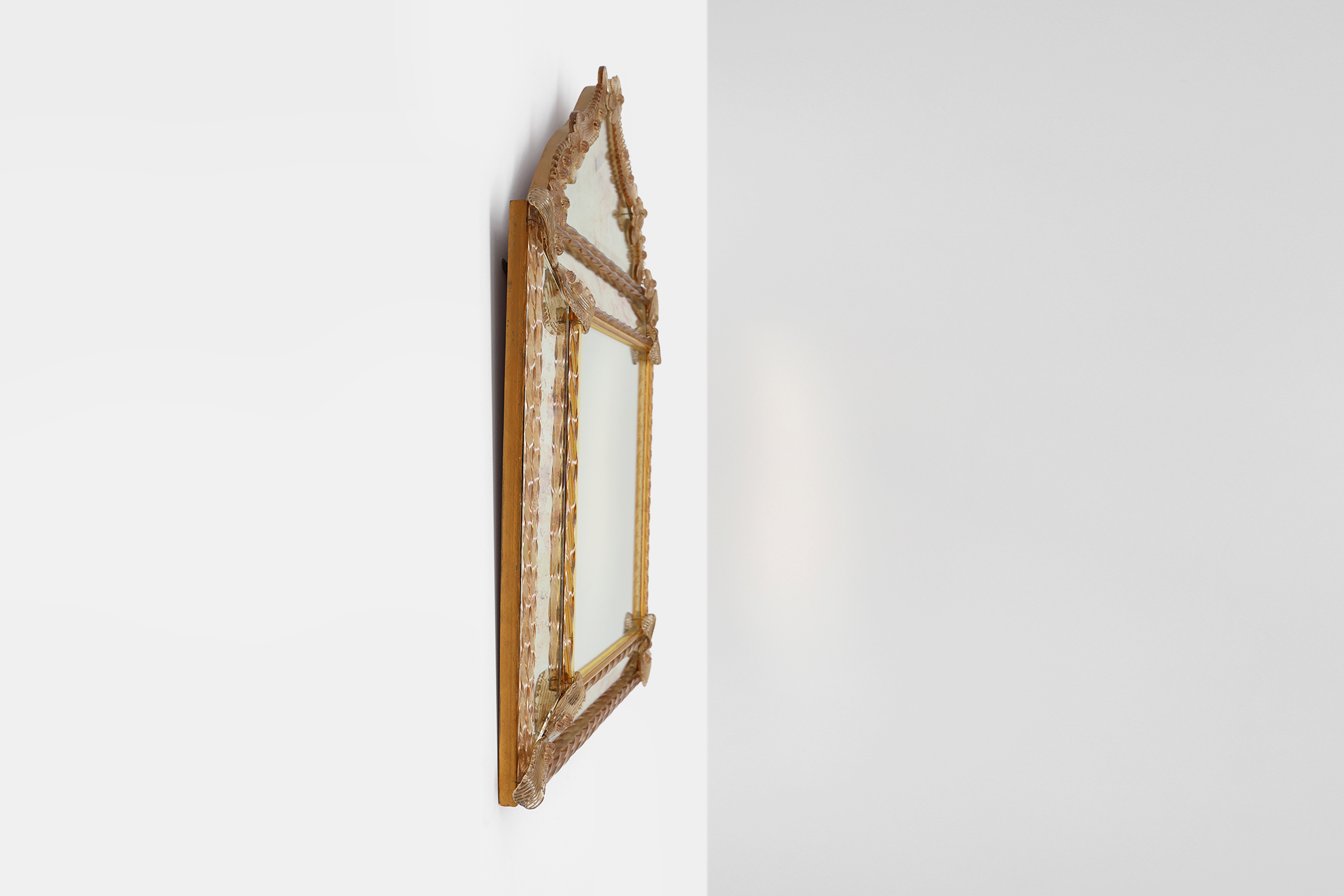 Rare large Venetian Mirror in Murano glass by  Art Venitien, model Campanilethumbnail